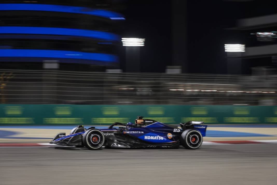 F1'de sezonun ilk yarışı Bahreyn Grand Prix'sini Verstappen kazandı 1